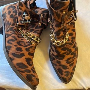 Women’s Cheetah Print Booties